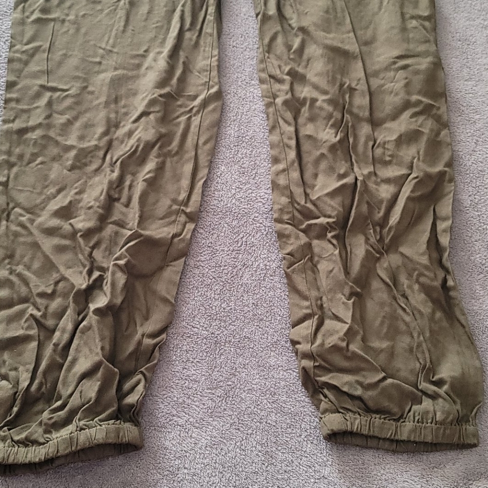 Jumpsuit - Picture 2 of 3